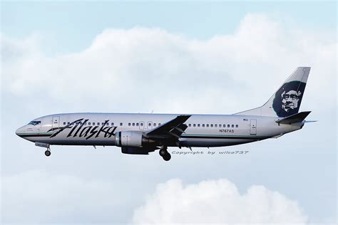 Alaska Airlines Boeing 737 400 Approaching Sea Classic Liv Flickr