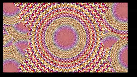 TOP 10 MOVING OPTICAL ILLUSIONS - YouTube