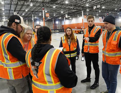 Jobs mean community to Ukrainian refugees in Minnesota