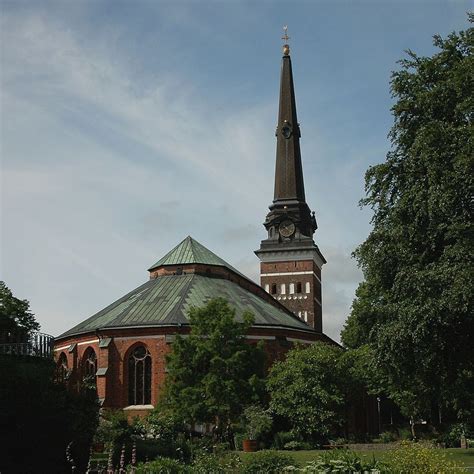 Frappées toutes les deux par le covid, la roja et la sélection. (Suède) La cathédrale de Västerås est la cathédrale de la ...