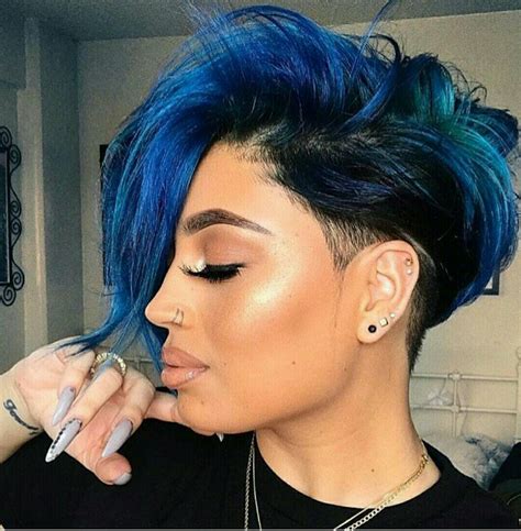 🙌🏽 ️ Edgy Hair Sassy Hair 80s Hair Short Blue Hair Short Hair Cuts