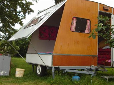 Caravane 3 places surbaissé, péage gratuit. Coté ouvert - caravane pliante Rapido Confort en bois ...