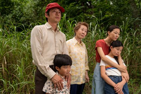 Youn yuh jung has taken home an oscar for her role in ' minari '. Foto de Yuh Jung Youn - Minari - Em Busca da Felicidade ...