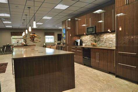 The company builds your kitchen with a wow factor, regardless of homestyle or price range. Boston Cabinets