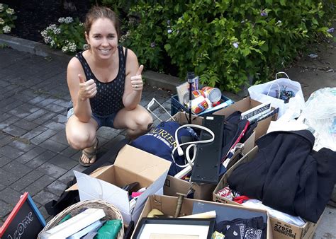 Embrace Minimalism & Make Money: Apps That Pay You To Sell Your Stuff