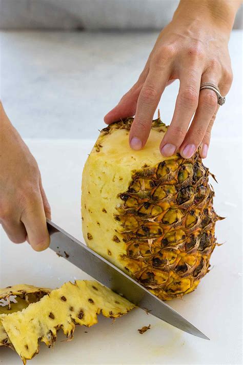 Hur Man Skär En Ananas Localizador