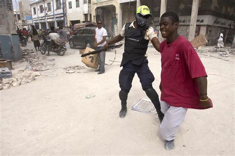Haitian Police Seizes Lawbreaker In Downtown Port Au Princ Flickr