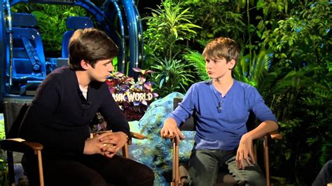Nick Robinson And Ty Simpkins Jurassic World Youtube