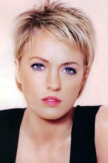 35 chic gray hairstyles for women confident enough to ditch the dye. The Best Short Haircuts For 2021 - 14+ | Trendiem ...