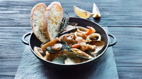 Check spelling or type a new query. Sautè di Frutti di Mare: la ricetta de Il Giornale del Cibo