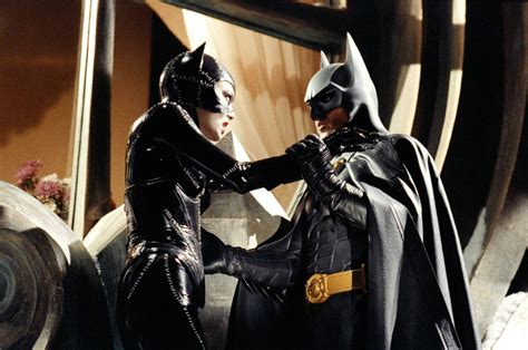 Best Of Batcat On Twitter Michael Keaton And Michelle Pfeiffer As