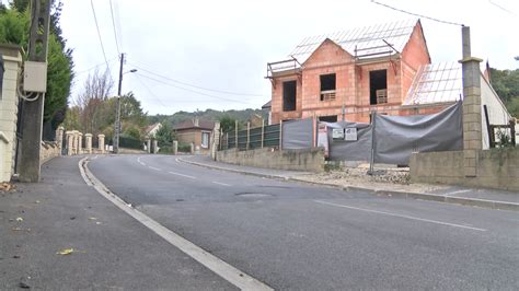 Car la date de réception des avis de taxe foncière dépend du mode de règlement choisi par les redevables. Val d'Oise : pourquoi la taxe foncière s'envole ? (vidéo)