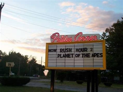 In fact, according to a quartz article from 2014 , there's less than 350 of them left in the united states. Drive-In Movie Theaters in Maine | Drive-In Movie Theaters ...