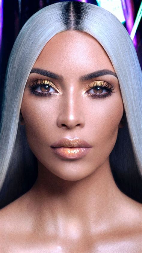 Pinterest DEBORAHPRAHA Kim Kardashian Gold Highlighter For KKW