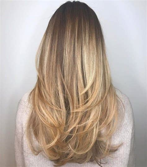 Someone may complain of fine straight hair being quite difficult in styling and sometimes sticking out as straw or, on the contrary, getting too limp. 10 Super Stylish Straight Hairstyles 2021: Long, Medium ...