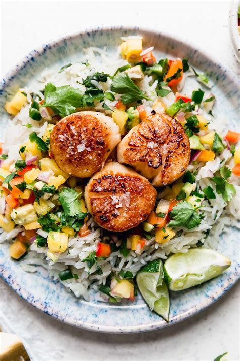 Heat oil over high heat in a nonstick skillet. 31 Best Scallop Recipes—How to Cook Scallops