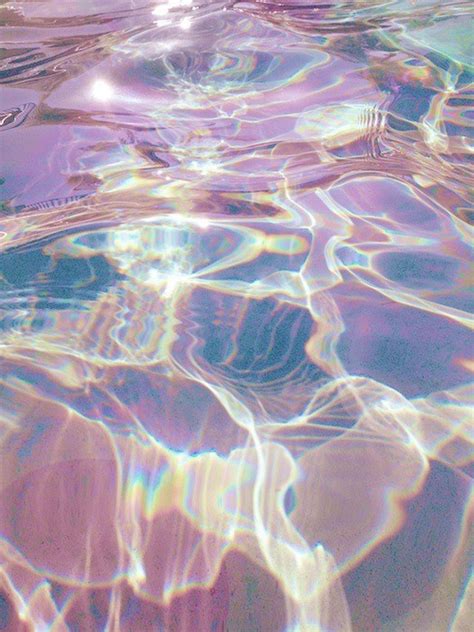 How Can I Recreate This Holographic Iridescent Water Effect In Photoshop