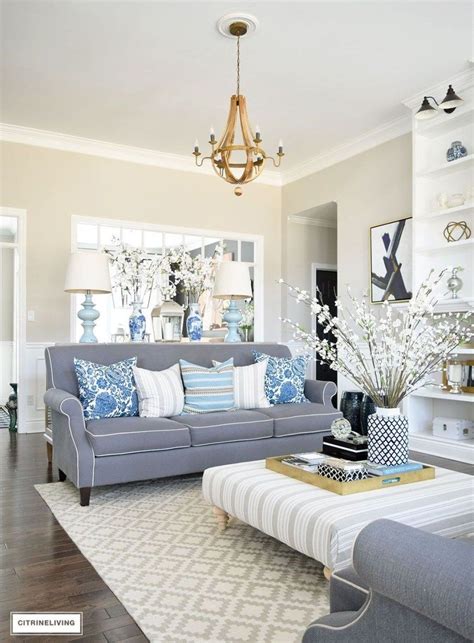 Maybe you would like to learn more about one of these? Affordable Grey And Cream Living Room Décor Ideas 18 ...
