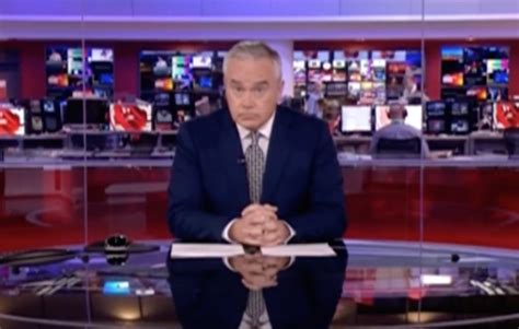 Huw Edwards Silent Bbc News At Ten Dubbed The Best Ever