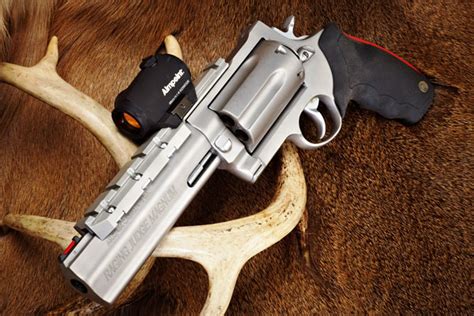 Guns And Ammo Magazine Review Taurus Raging Judge Magnum Review