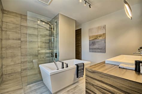 La salle de bains est devenue un endroit où l'aménagement et la décoration ont pris une grande importance. Portfolio Salle de bain | Unemaison