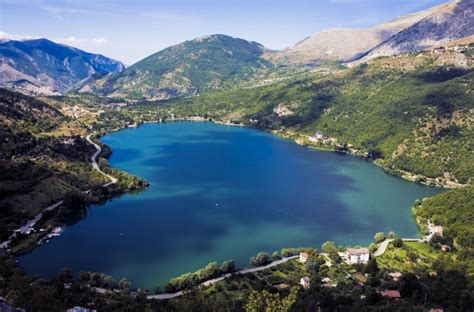 Alla Scoperta Dei 5 Laghi Più Belli In Abruzzo Che Dovresti Visitare