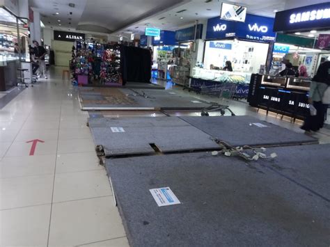 Semangat pagi sahabat giant tempat belanja termurah. UMKM di Pamulang Square Tangsel Menjerit dan Terancam ...