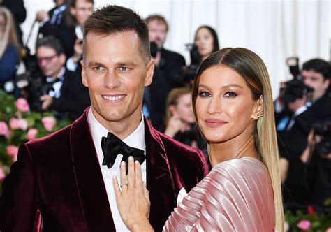 What Is Gisele Bündchens Net Worth Heres How Much Money She Makes