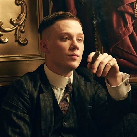 How To Get Peaky Blinders Haircut Ultimate Guide Fashionterest