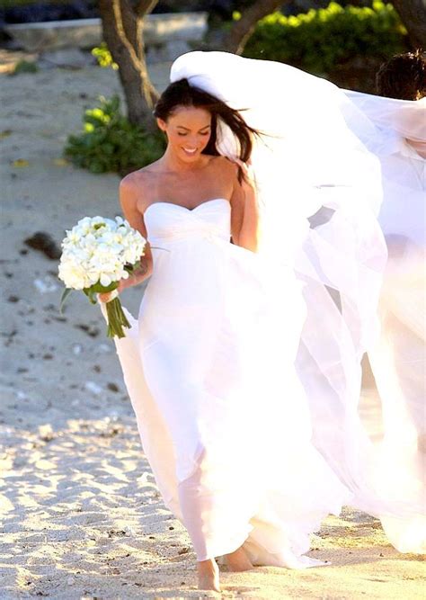 For the bride and groom the wedding photo shoot should be a relaxed and fun part of the day. Top 10 Most Famous & Best Hollywood Celebrity Wedding ...