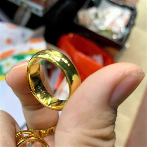 Nhẫn nam vàng tây nhẫn nam đá quý ngọc jadeite chữ vàng nhẫn nam ruby nhẫn nam sapphire nhẫn nam emerald nhẫn nam lắc vàng trẻ em. Nhẫn 5 chỉ mạ vàng 24k , mạ vàng 9999 nhẫn trơn TPHCM