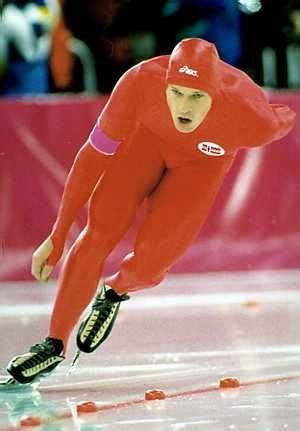 Norwegian skater, the world's greatest speed skater, breaking records at the winter olympics in norway february 1994. Johan Olav Koss | Schaatsen, Sport, Sapporo