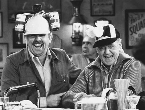 Cheers (1982)