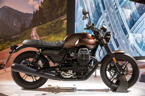 The moto guzzi original accessories catalog for the v7 iii has also expanded to include parts for the new models, and now contains more than 80 parts including exhaust upgrades, beefier suspension. Gebrauchte und neue Moto Guzzi V7 III Stone Night Pack ...