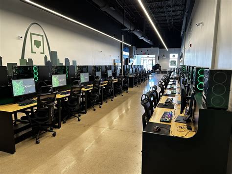 Between The Lines And Localhost Saint Louis Hosts 3 Day Csgo Lan