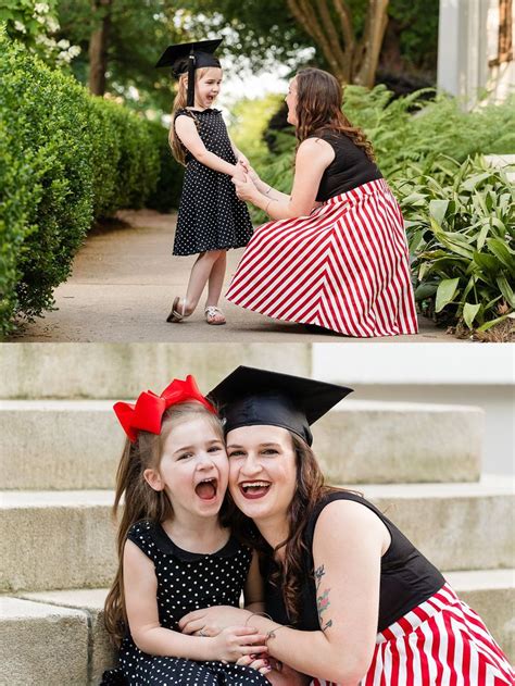 Cute Mother Daughter Graduation Photos In 2020 Daughters Graduation Graduation Photos Cap