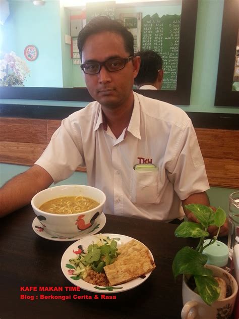 To be exact, this cafe is facing the new development, the cascades at kota damansara. berkongsi cerita & rasa: KAFE MAKAN TIME @ Kota Damansara