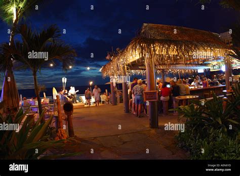 Best Restaurants In Kona Hawaii Lavernes Sports Bar Restaurants On