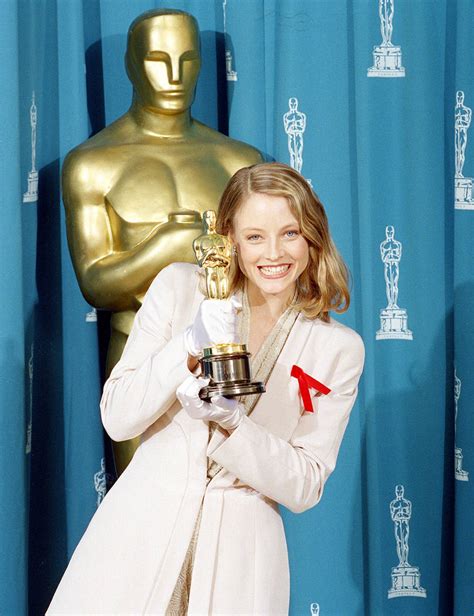 Jodie Foster Shows Off Her Oscar Backstage At The 64th Annual Academy