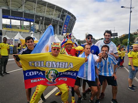 Both will be keen to get off on the right foot though and ensure that their latest tilt at glory is a rousing success. Colombia Vs. Argentina Copa América: Imágenes hinchadas en ...