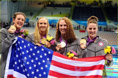 Us Womens Swimming Team Wins Gold In 4x200m Relay Photo 2695453