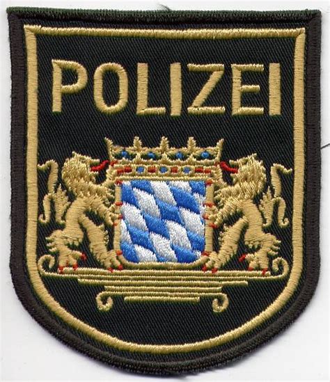 Mit handy am steuer und ohne führerschein auf der a1 im bereich der stadt wildeshausen. Hermann`s Feuerwehrabzeichen