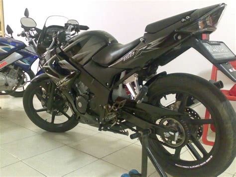 Tak hanya itu, motor ini juga dibesut oleh perusahaan honda sejak tahun 1972 hingga 1982. Modifikasi Motor Cbr 150r Terbaru - Thecitycyclist