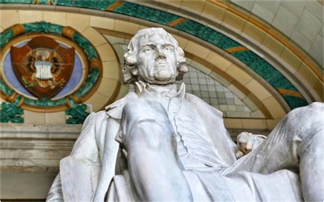 Thomas Jefferson Statue At The Missouri History Museum Forest Park