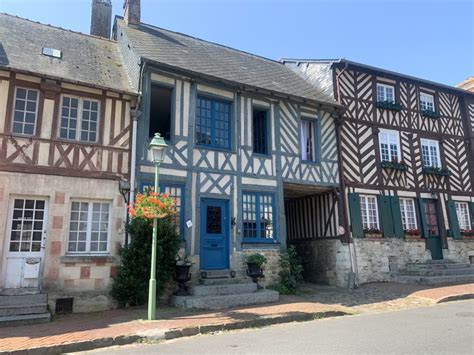Mairie De Beaumont En Auge Village De Charme En Normandie