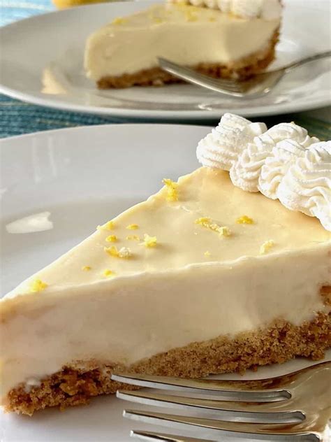 Easy No Bake Lemon Icebox Pie Lemon Dessert Recipes Lemon Recipes