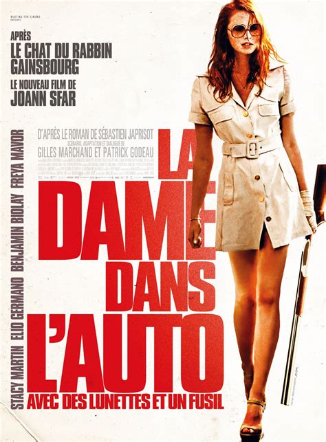 La Dame Dans L Auto Avec Des Lunettes Et Un Fusil French Streaming