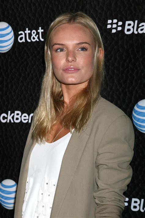 Kate Bosworth Arriving At The Blackberry Bold Event In Beverly Hills Ca On October 30 2008