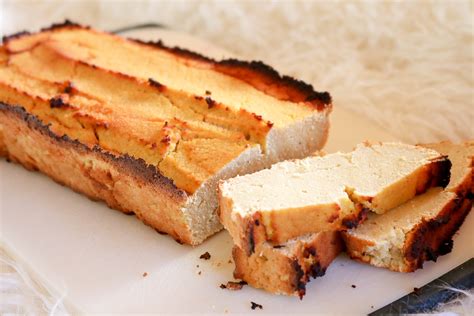 Gâteau avec yaourt et farine de coco une texture qui change