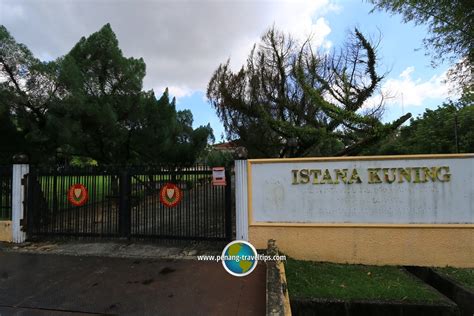 Alat kebesaran dan perhiasan diraja. Istana Kuning, Alor Setar